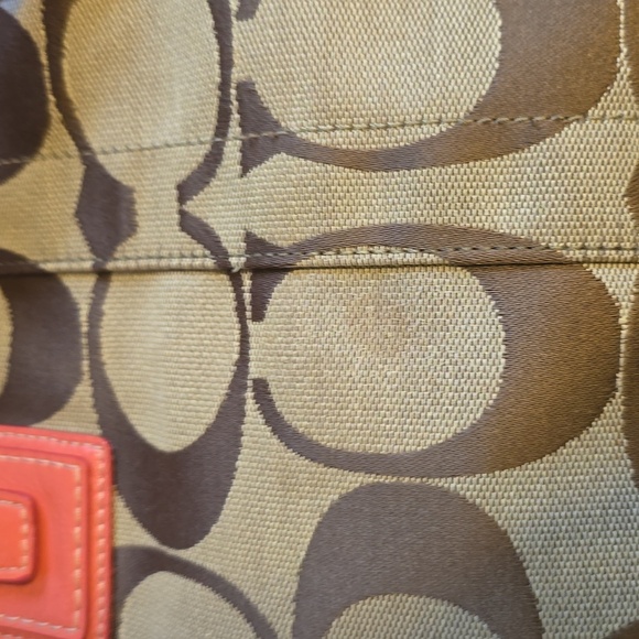 Coach Coral Tote 14L X 10 H X 8W measurements. - Picture 13 of 15